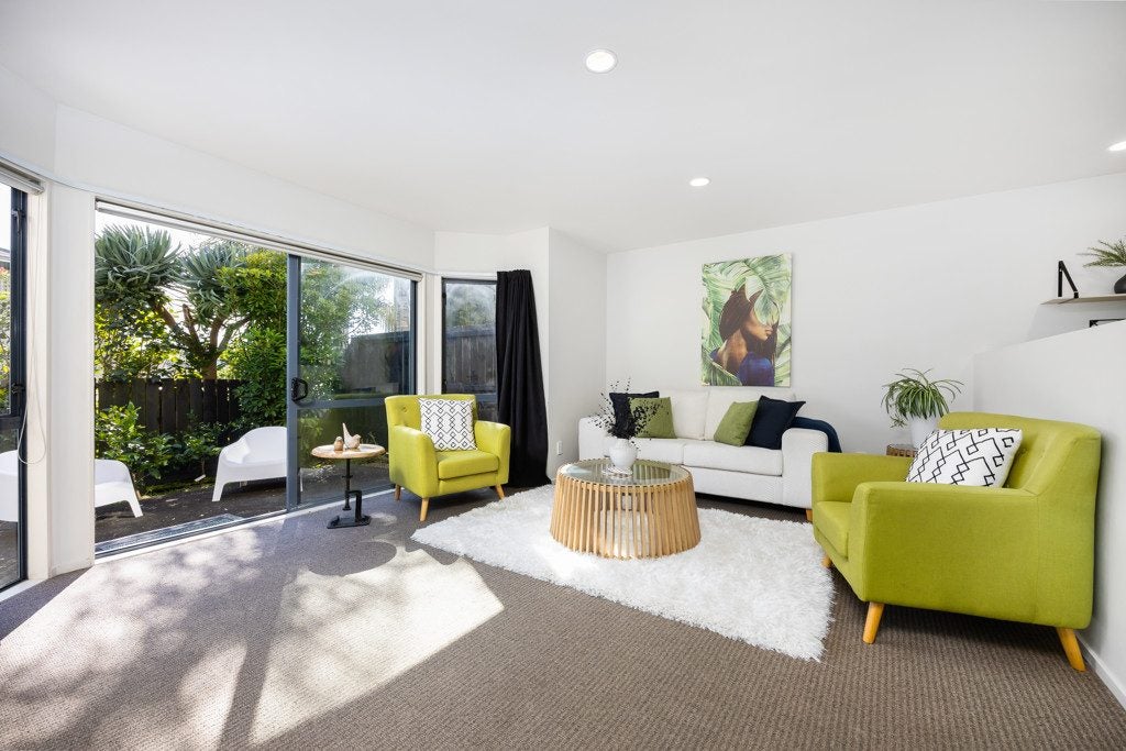 54 Palmgreen Court, Stanmore Bay, Whangaparaoa - Carousel 1