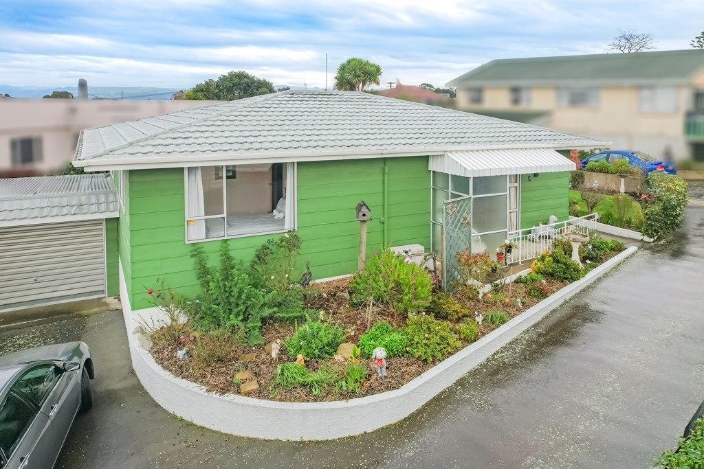8B Stuart Street, Holmes Hill, Oamaru - Carousel 1