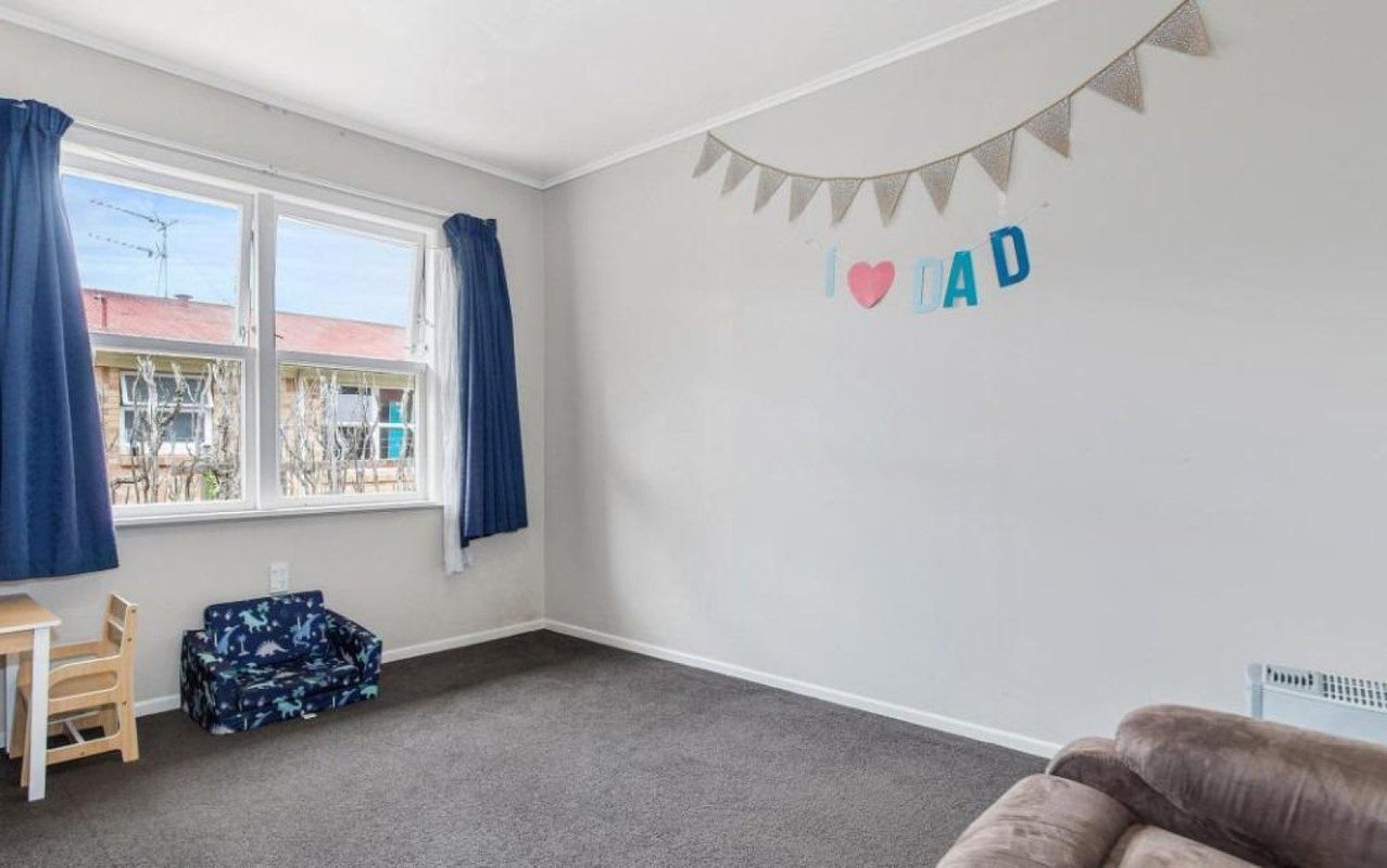 45B Cameron Road, Hamilton East, Hamilton - Carousel 8