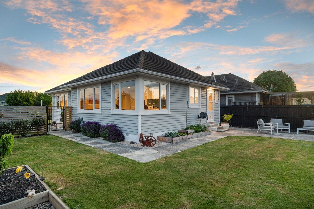 31 Hercules Street, Shirley, Christchurch - Carousel 1
