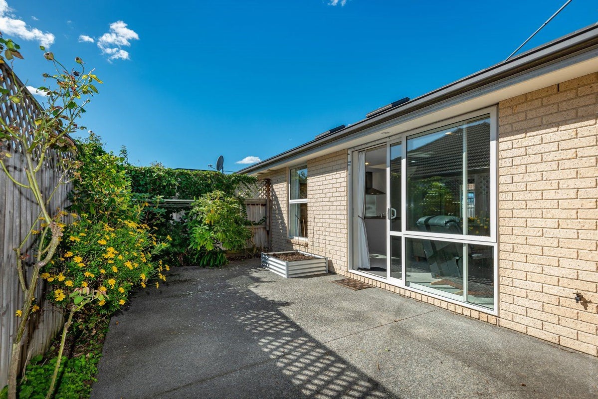 121B Harewood Road, Papanui, Christchurch - Carousel 1