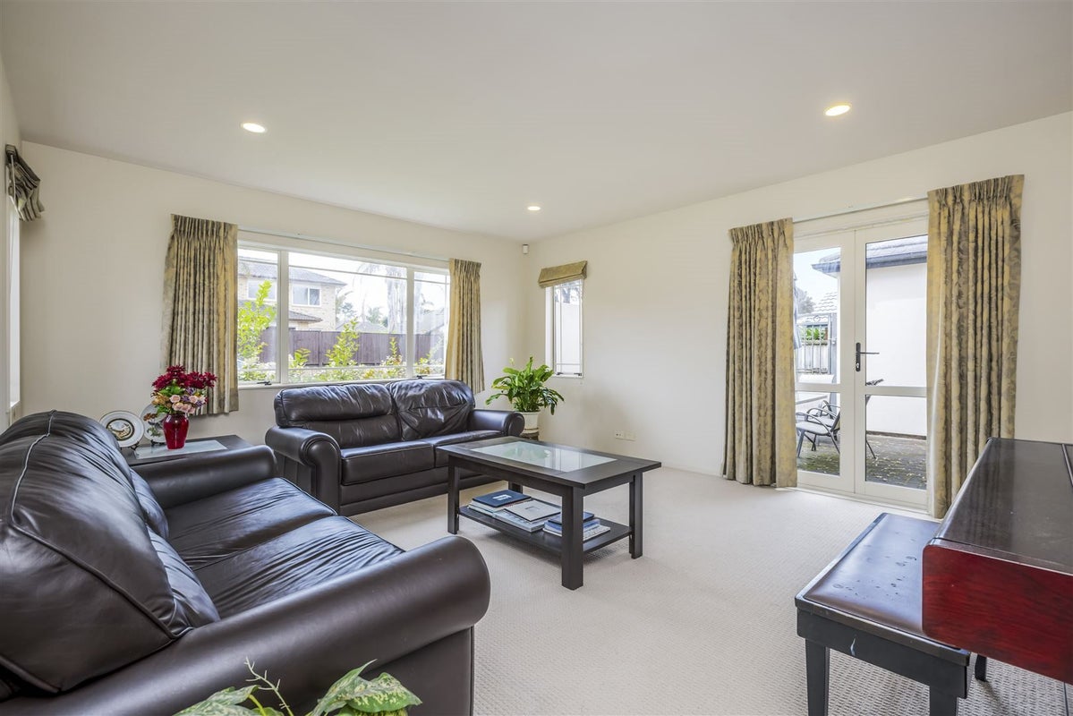 18 Greenbrooke Drive, Flat Bush, Auckland - Carousel 2