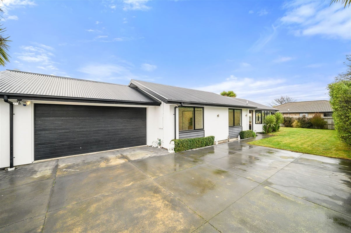15A Champion Street, Edgeware, Christchurch - Carousel 16