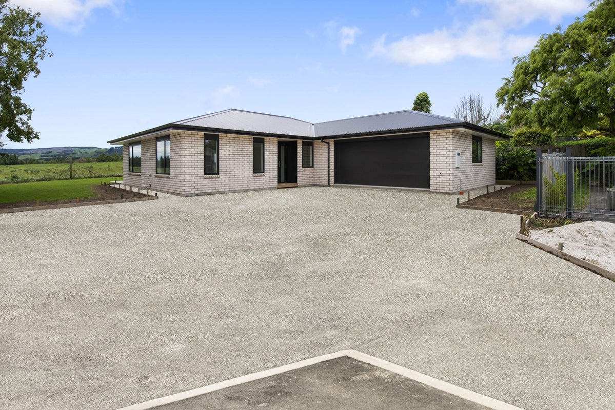 16A Coulter Road, Owhata, Rotorua - Carousel 1