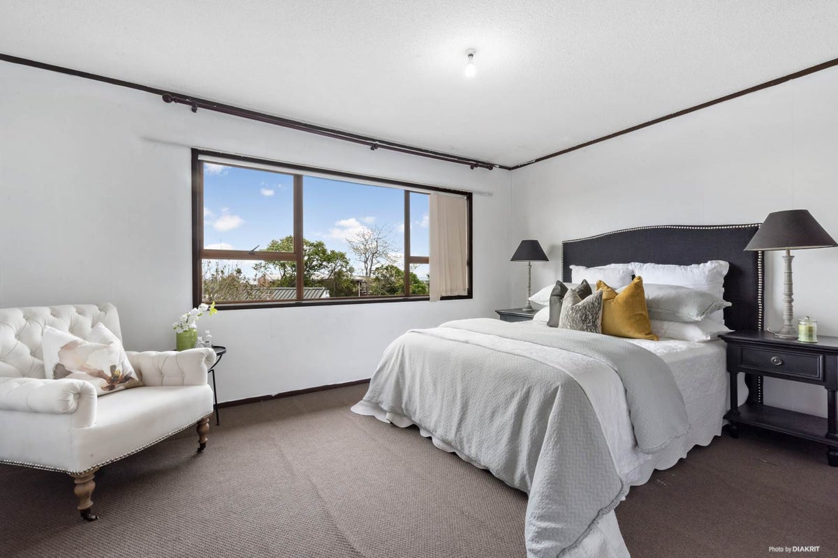 61B Highland Park Drive, Highland Park, Auckland - Carousel 2