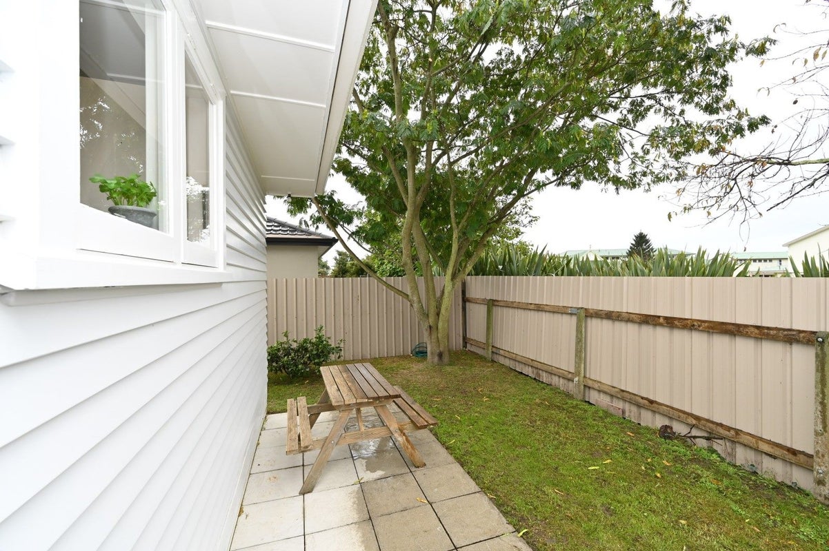 24A Holyrood Street, Taradale, Napier - Carousel 17