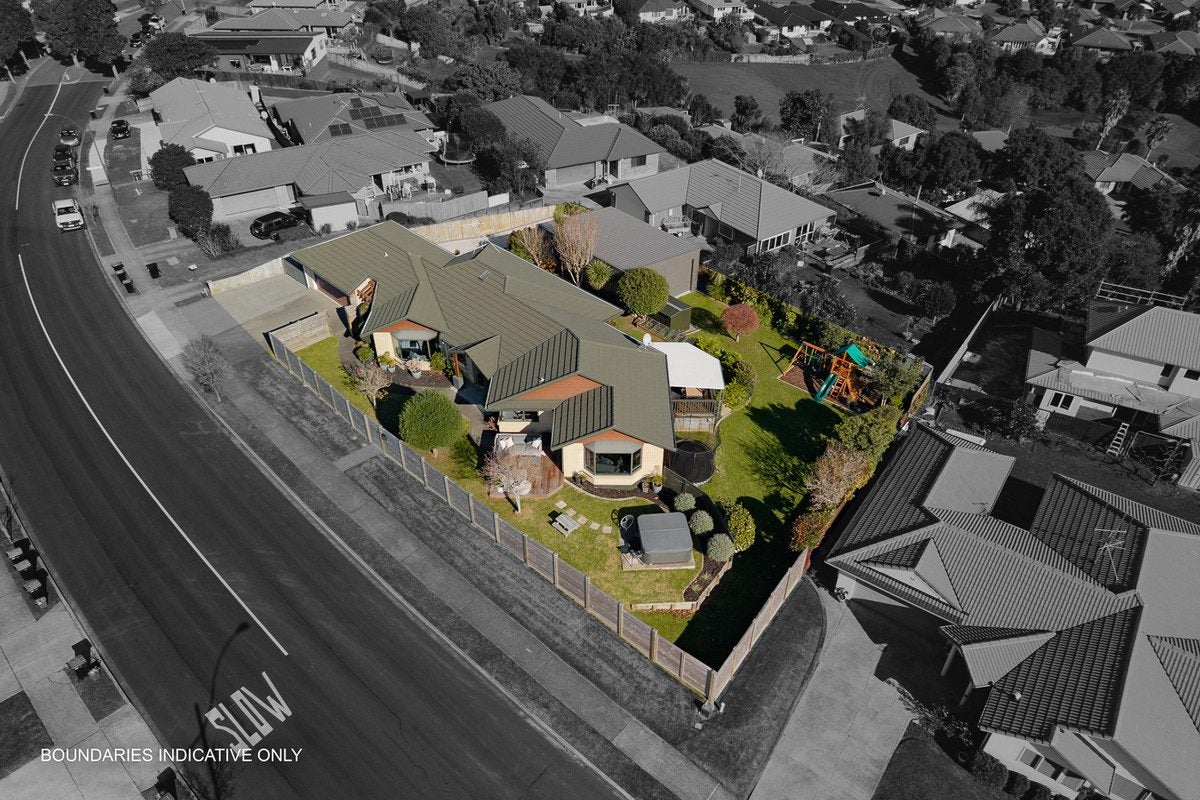 70 Oteki Park Drive, Welcome Bay, Tauranga - Carousel 1