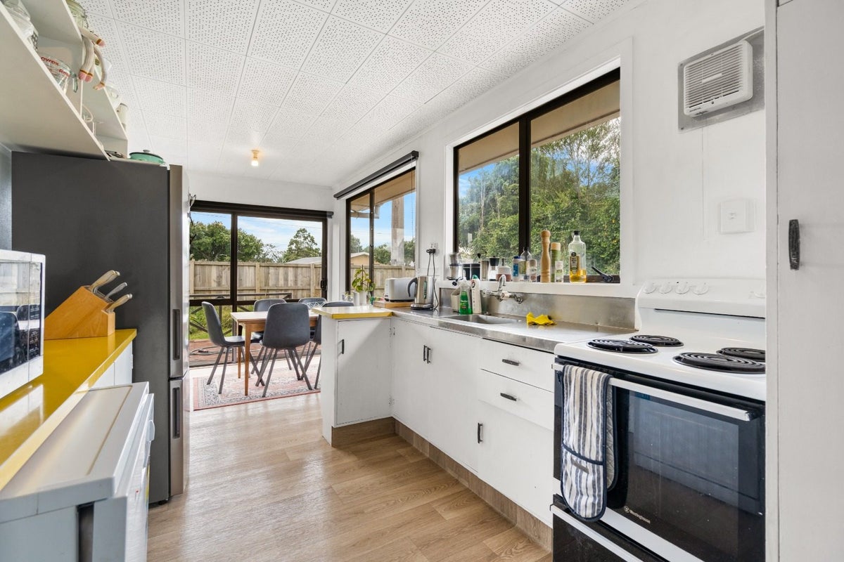 1 Snell Drive, Chartwell, Hamilton - Carousel 6