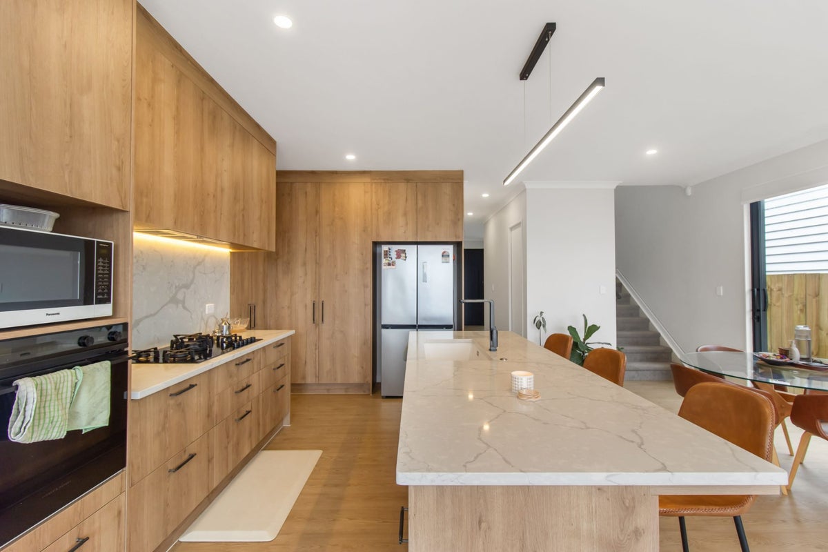 3 Ridgehill Rise, Flat Bush, Auckland - Carousel 2