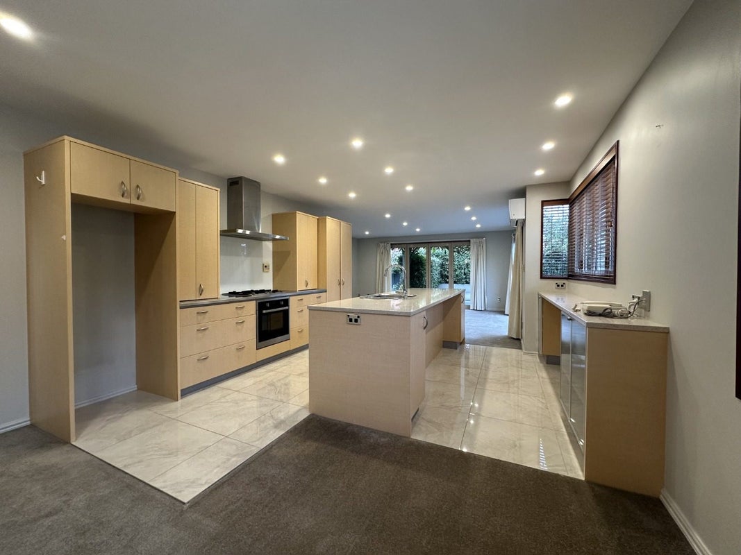 25 Stableford Green, Burnside, Christchurch - Carousel 2