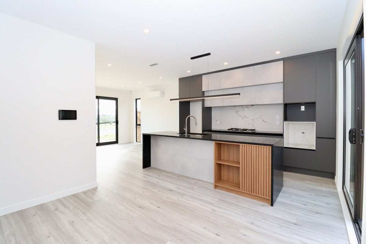 11 Wagyu Lane, Karaka, Papakura - Carousel 2