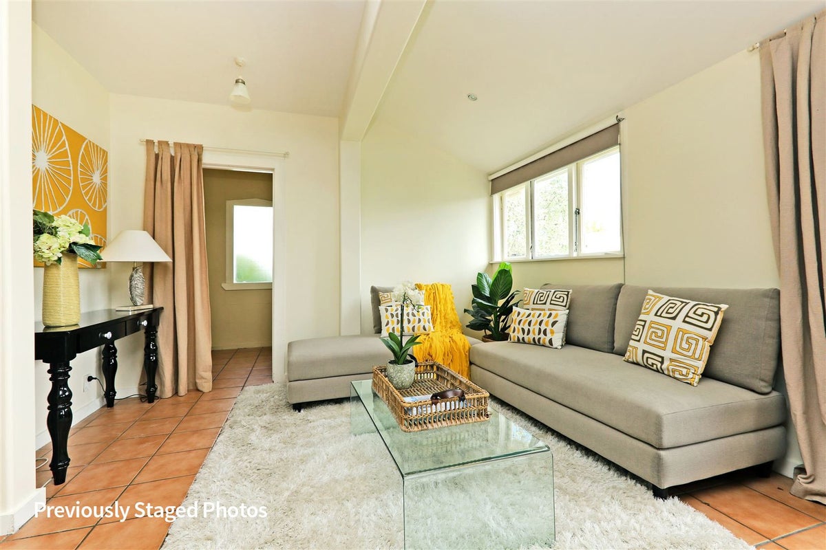 302 Mclean Street, Saint Leonards, Hastings - Carousel 2