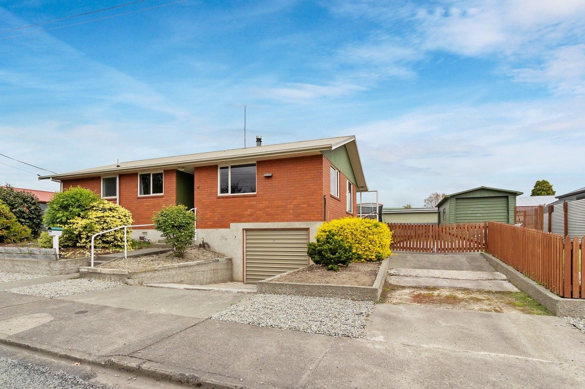 47 Hamilton Street, Temuka - Carousel 1