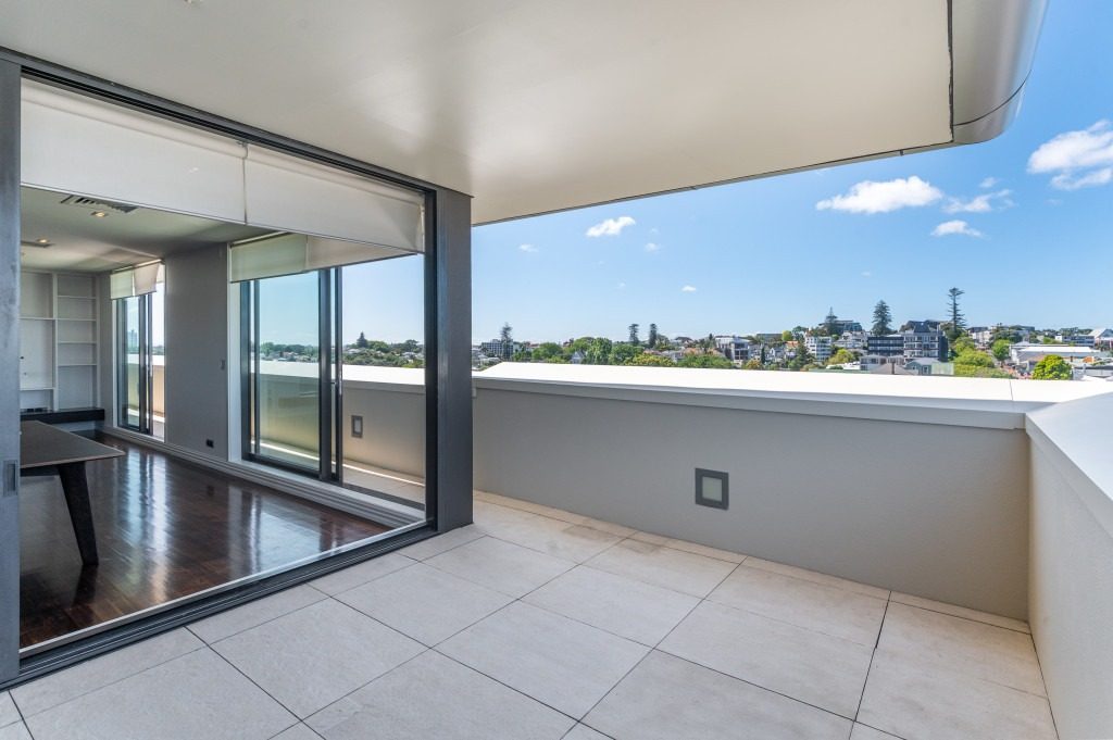 402/2 Ruskin Street, Parnell, Auckland - Carousel 2