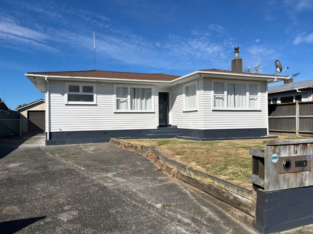24 Stephens Crescent, Highbury, Palmerston North - Carousel 1