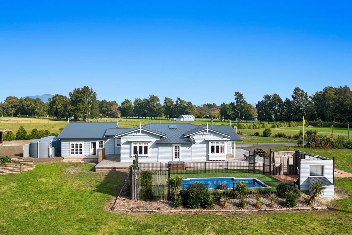 195A Hallett Road, Otakiri, Whakatane - Carousel 2