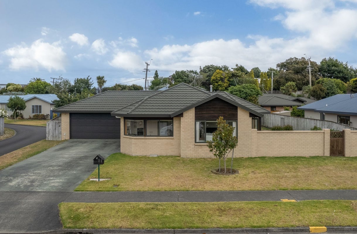 22 Lorna Irene Drive, Raumati South, Paraparaumu - Carousel 1