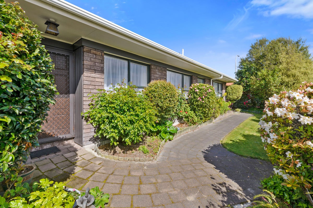 49 Grey Street, Glenholme, Rotorua - Carousel 1