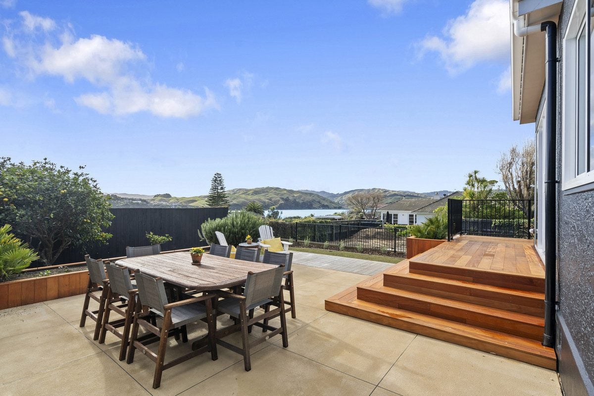 53 Seaview Road, Paremata, Porirua - Carousel 2