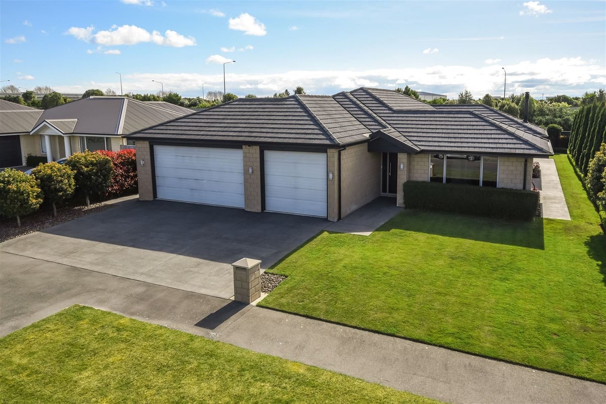 37 Mariposa Crescent, Aidanfield, Christchurch - Carousel 24