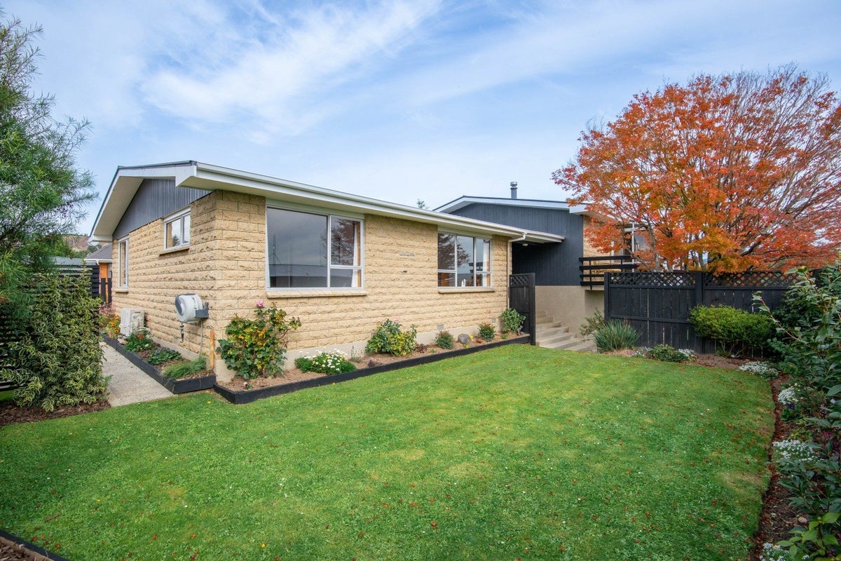 5 Cedar Crescent, Mosgiel, Mosgiel - Carousel 2