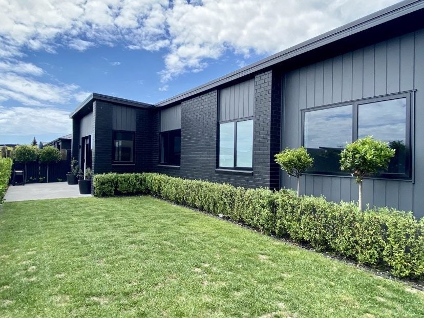 10 Tangaroa Place, Poike, Tauranga - Carousel 1