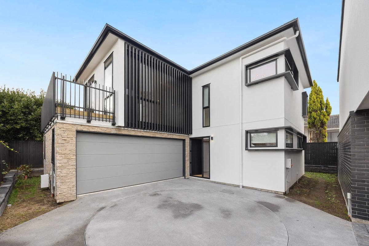 24 Orakau Avenue, Epsom, Auckland - Carousel 1
