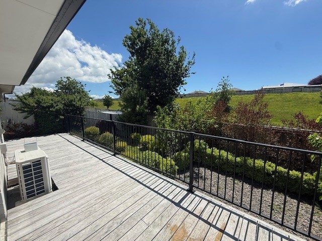 38 Kiritiana Close, Pyes Pa, Tauranga - Carousel 10