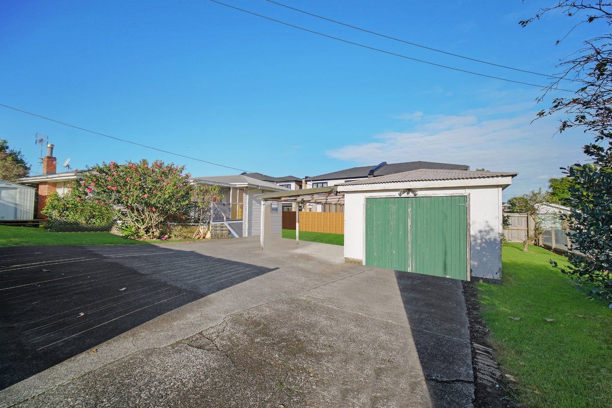 36 Tawa Crescent, Manurewa, Auckland - Carousel 2