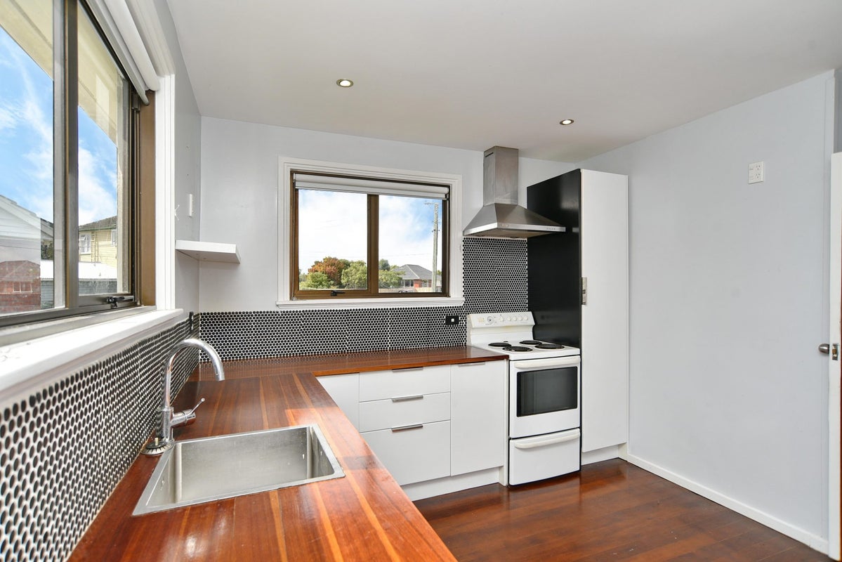 6 Finlay Place, Woolston, Christchurch - Carousel 2