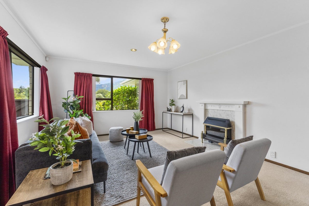 23 Hurunui Street, Waikanae - Carousel 2