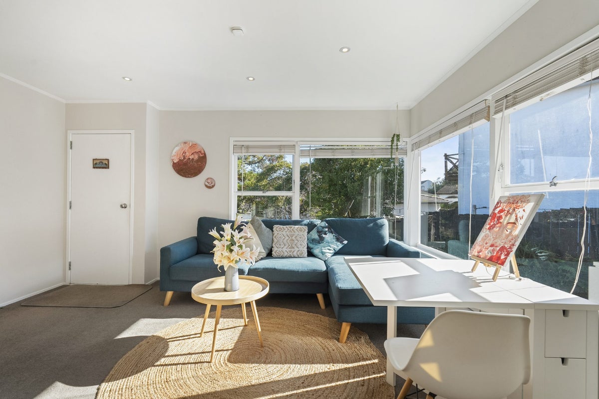 28A Sunnynook Road, Sunnynook, Auckland - Carousel 2