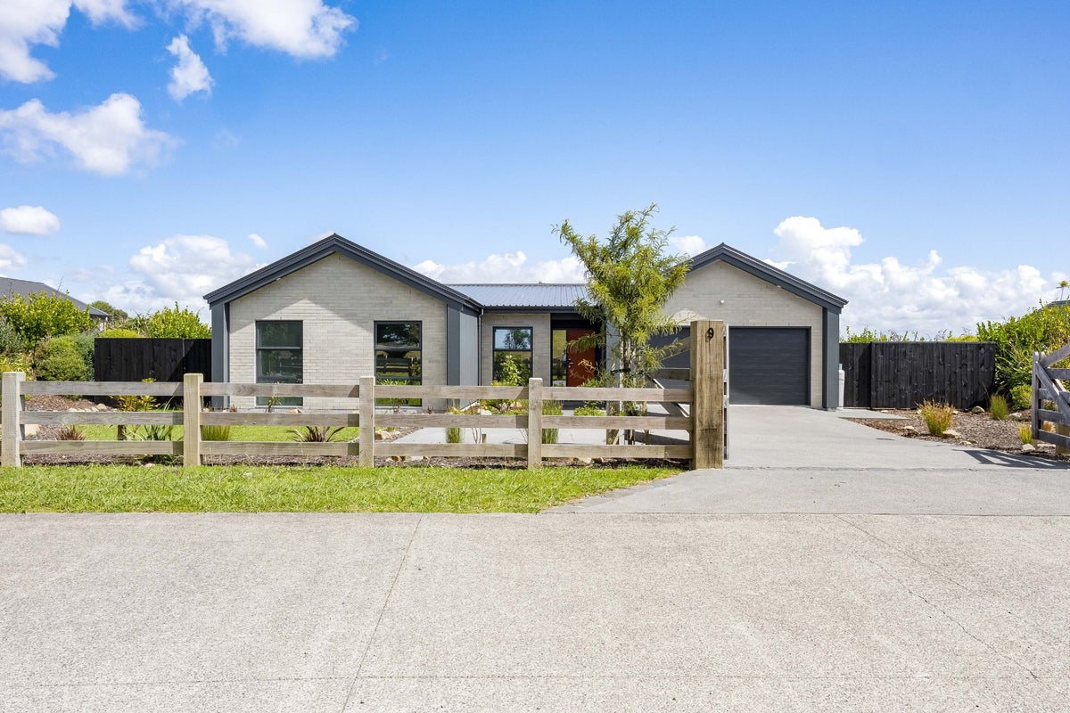 9 Johnson Place, Stillwater, Silverdale - Carousel 2