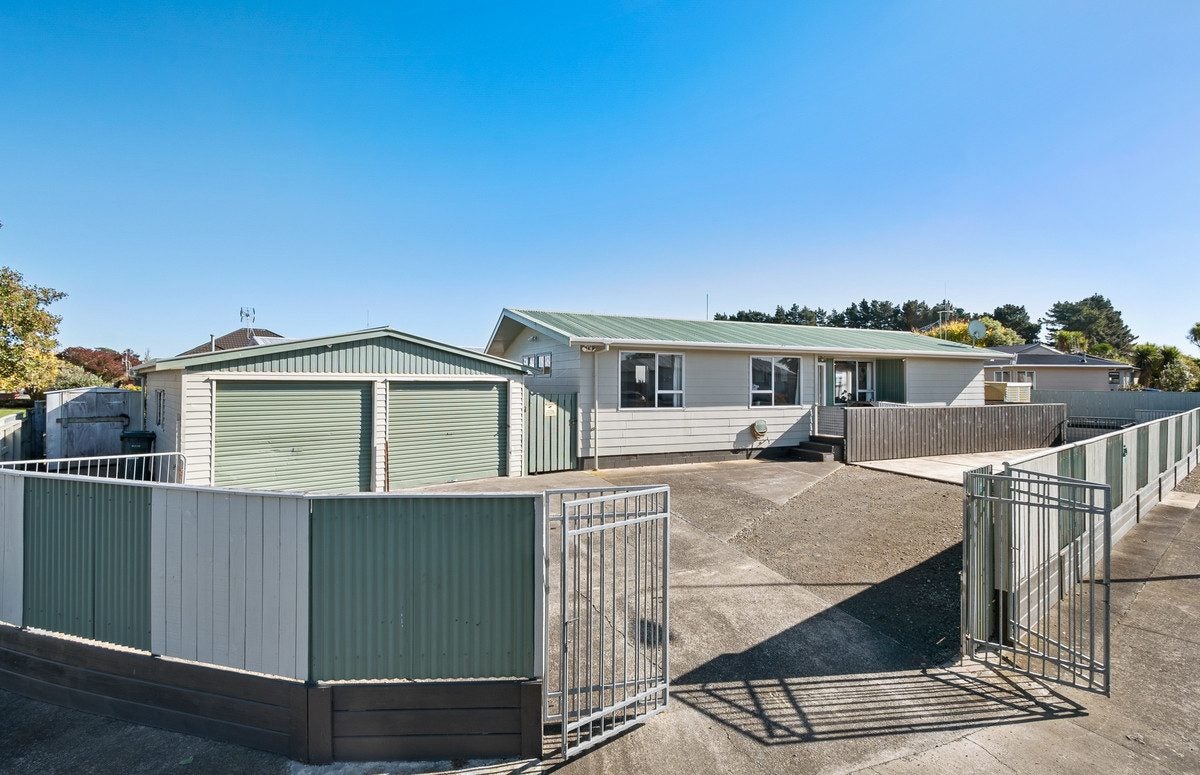 1 Jupiter Street, Milson, Palmerston North - Carousel 29