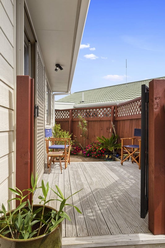 3/9 Kelvin Place, Westown, New Plymouth - Carousel 16