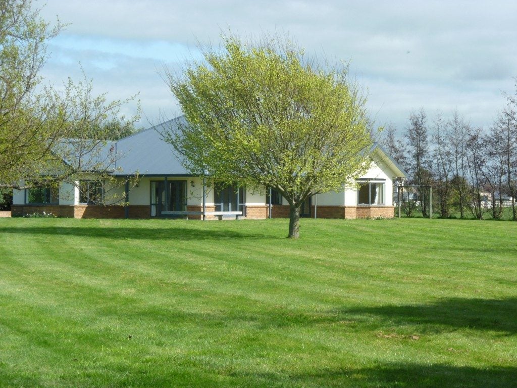 609 Rangitikei Line, Cloverlea, Palmerston North - Carousel 1