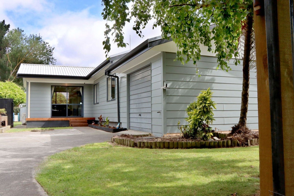 48 Newton Place, Westbrook, Palmerston North - Carousel 1