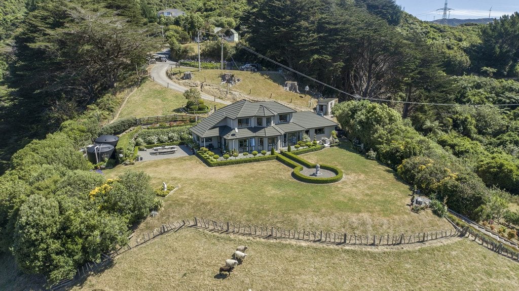 174 Makara Road, Karori - Carousel 1