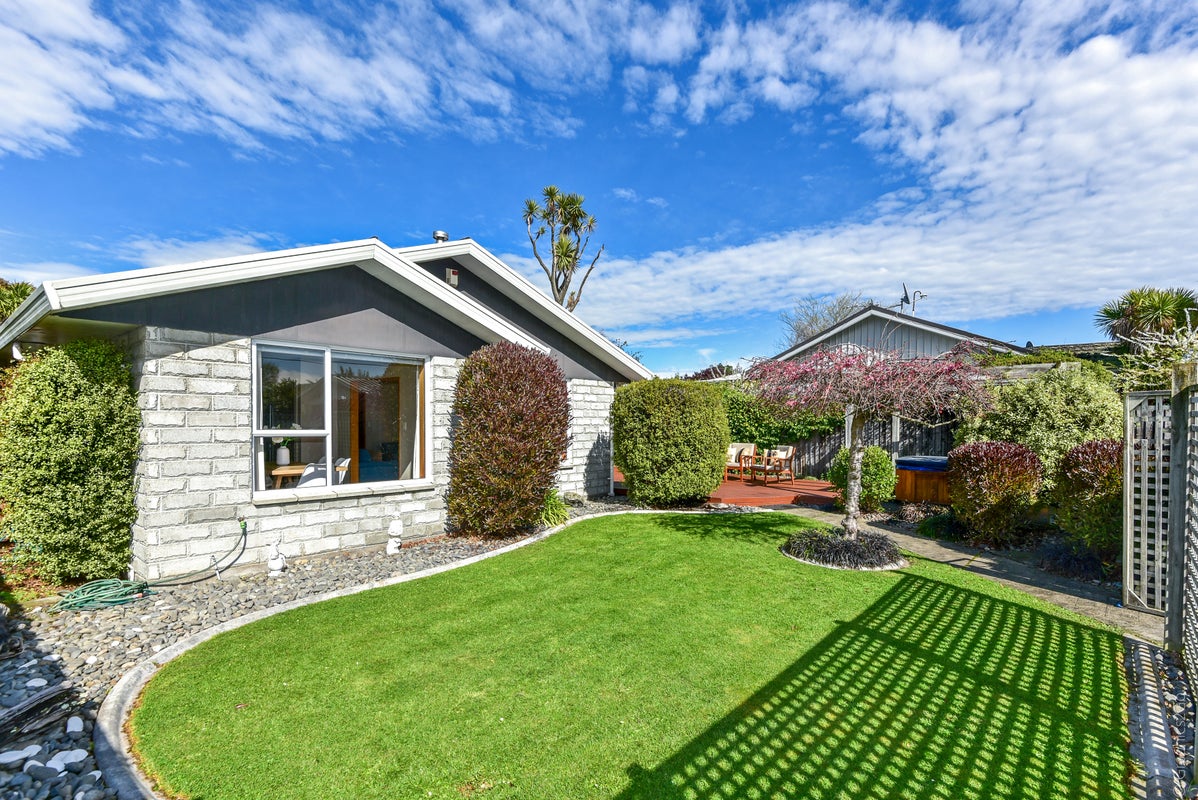 66 Sandwich Road, Beckenham, Christchurch - Carousel 2