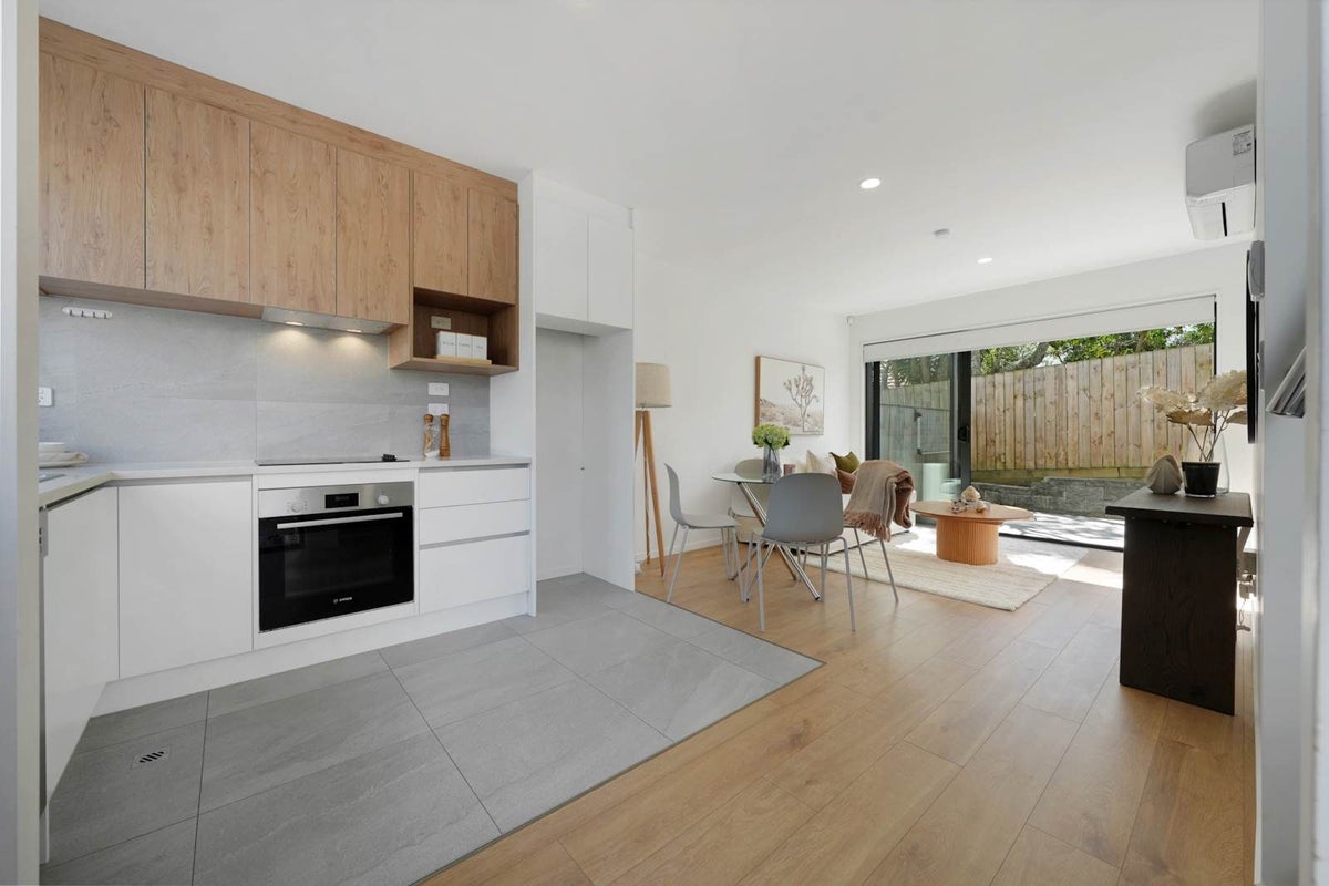 4/67 Bollard Avenue, New Windsor, Auckland - Carousel 2