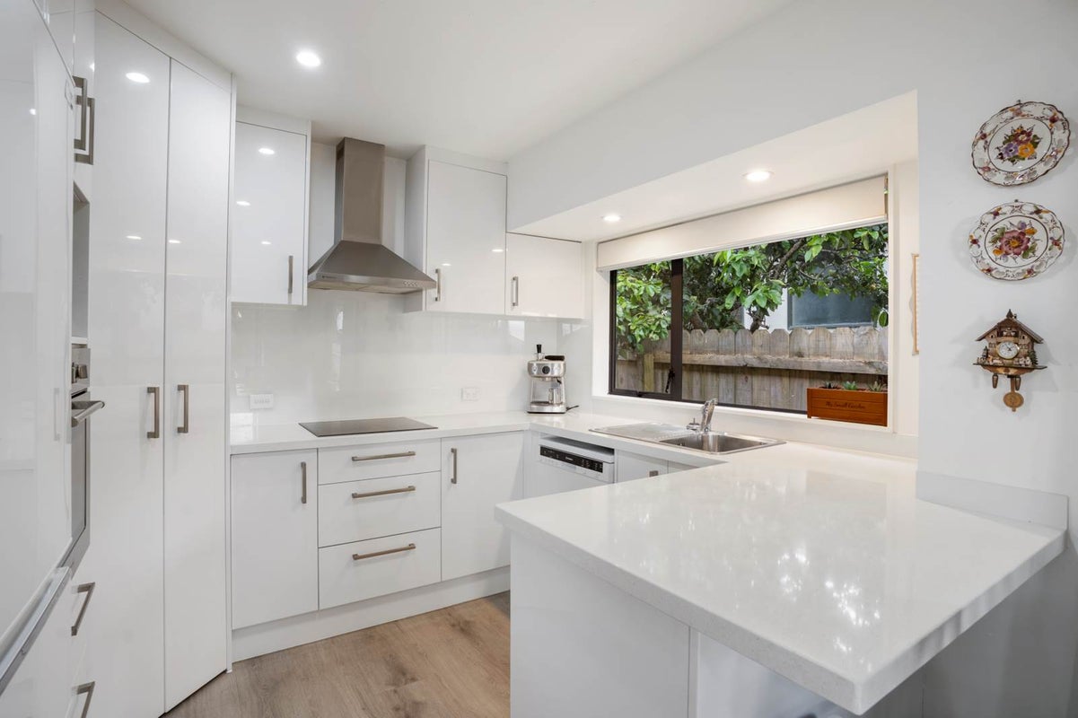 35A Rathmar Drive, Manurewa, Auckland - Carousel 2