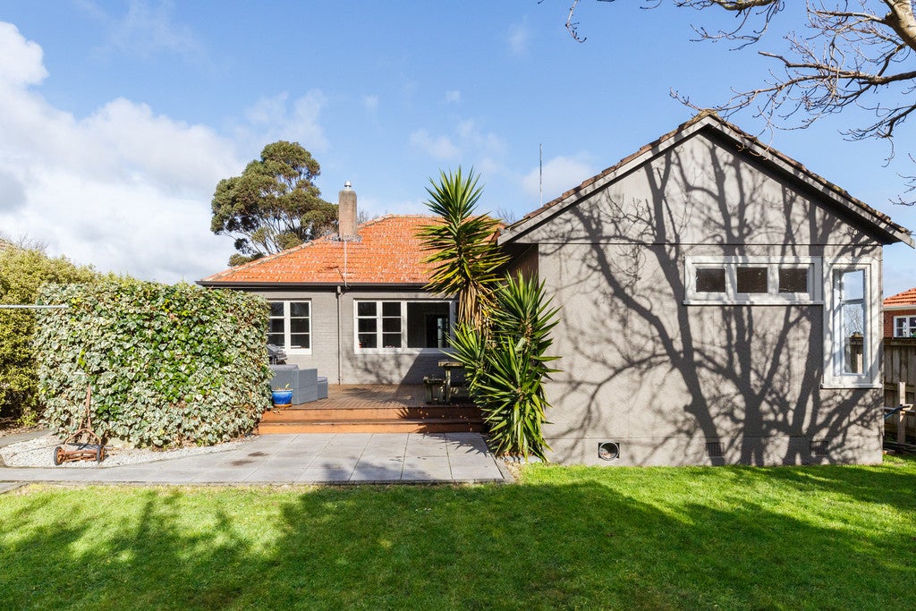 3 Wharenui Terrace, Roslyn, Palmerston North - Carousel 2