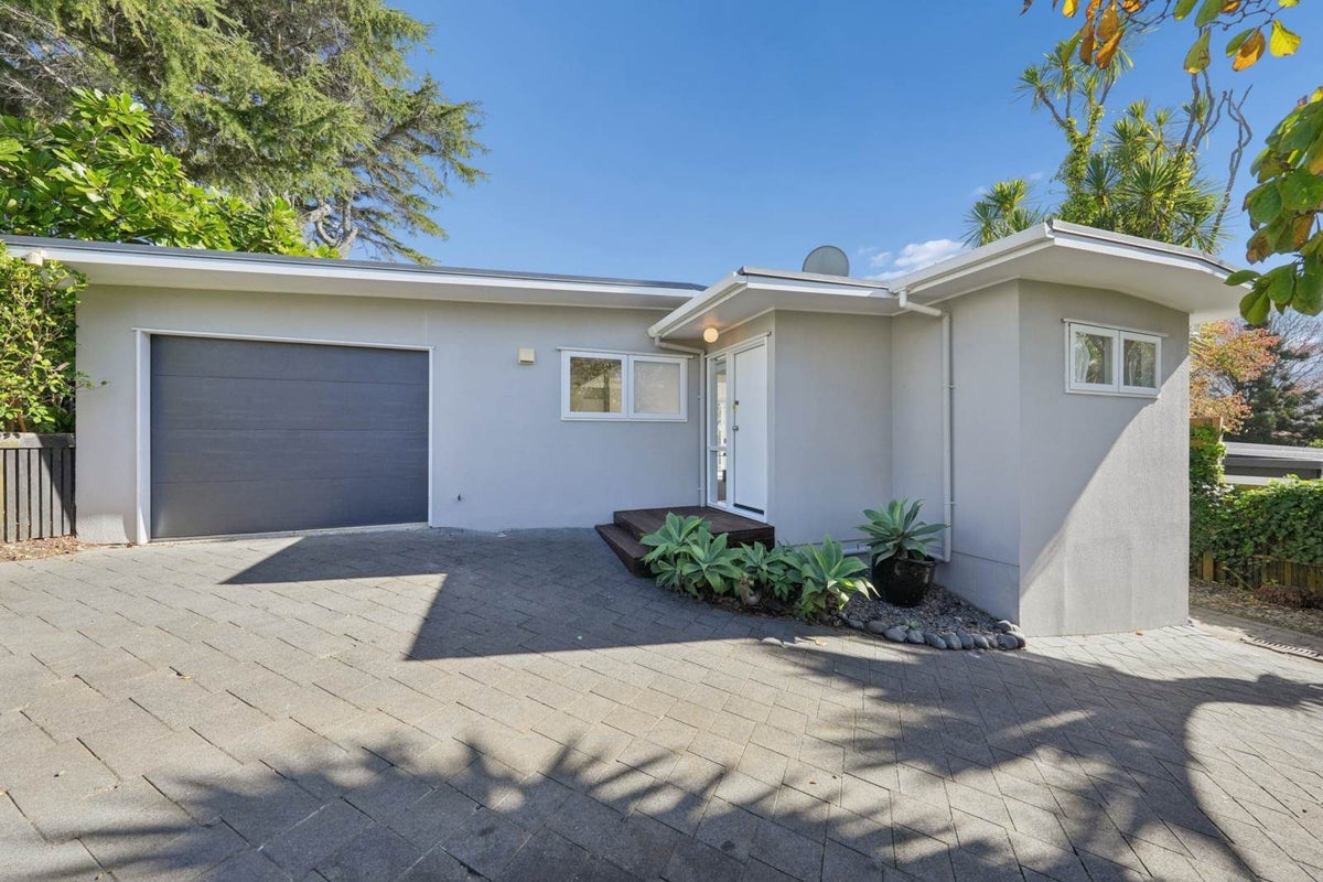 58A Ripon Crescent, Meadowbank, Auckland - Carousel 2