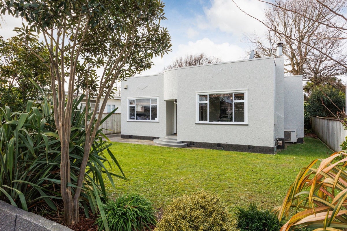 301 Botanical Road, West End, Palmerston North, Manawatu / Whanganui - Carousel 1