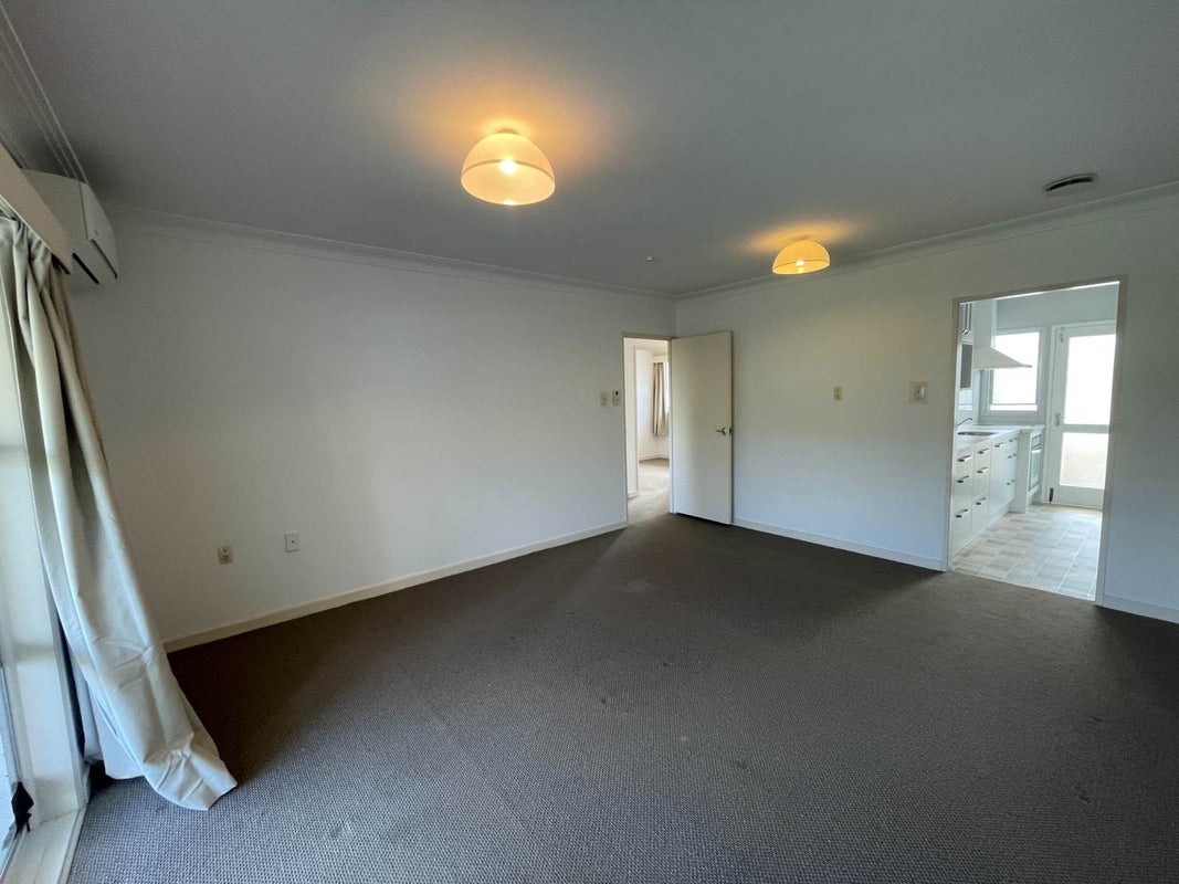 4/690 Pakuranga Road, Highland Park, Auckland - Carousel 1