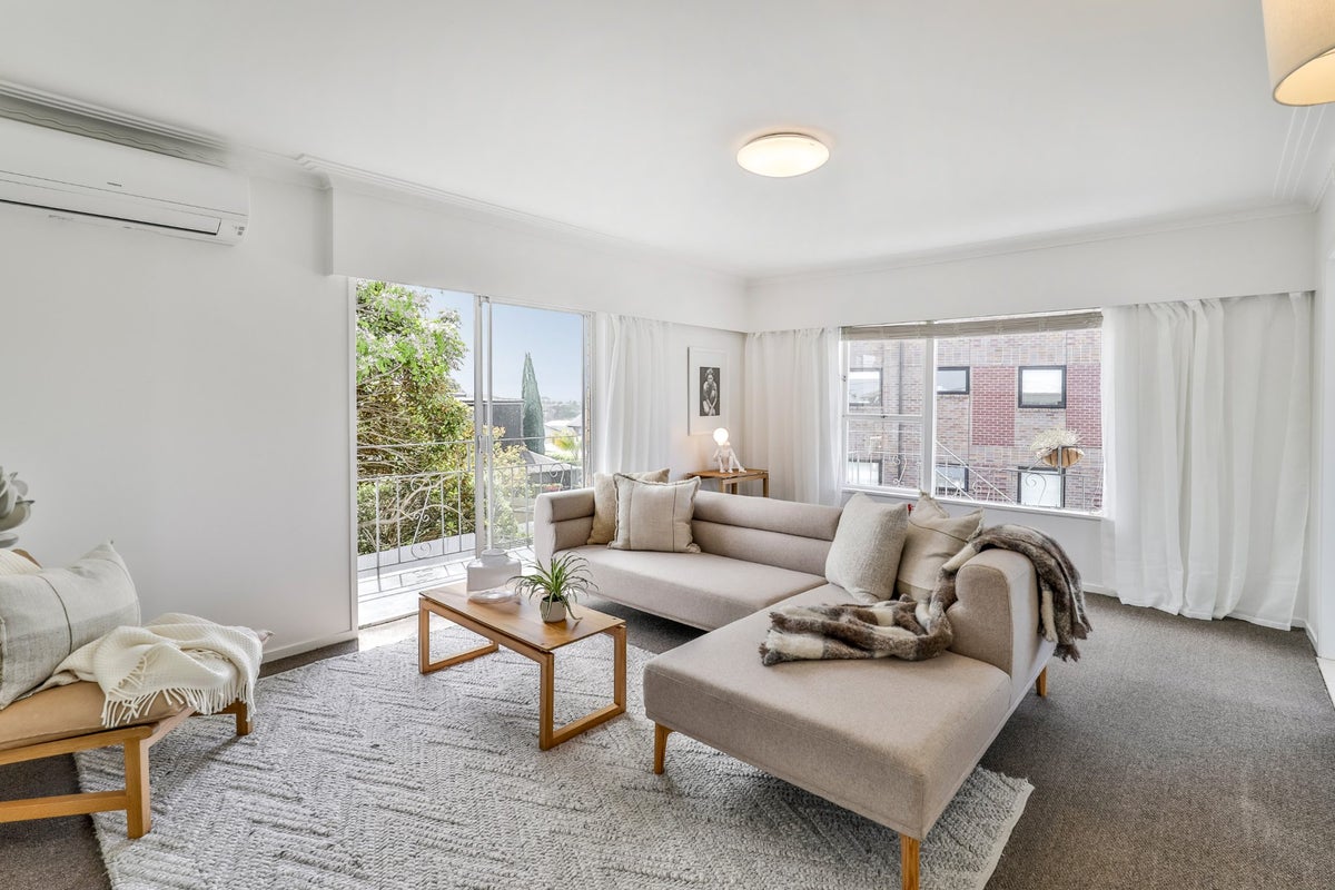 4/49 Western Springs Road, Western Springs, Auckland - Carousel 2