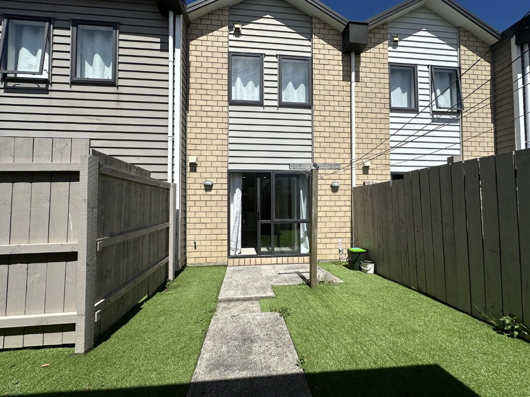 9/4 Wallson Crescent, Wiri, Auckland - Carousel 12