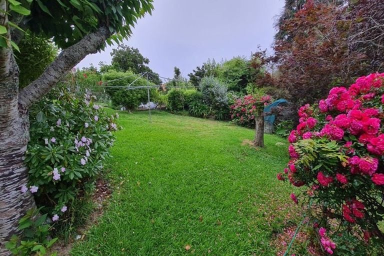 64 Dundee Place, Blockhouse Bay, Auckland - Carousel 13