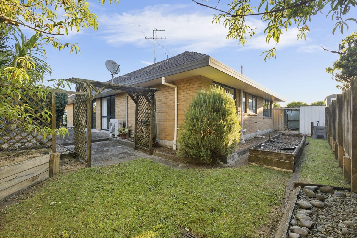 2/19 Ingram Street, Papakura, Papakura - Carousel 2