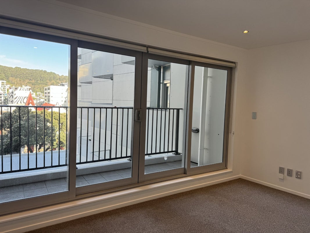 509/74 Taranaki Street, Te Aro, Wellington - Carousel 1